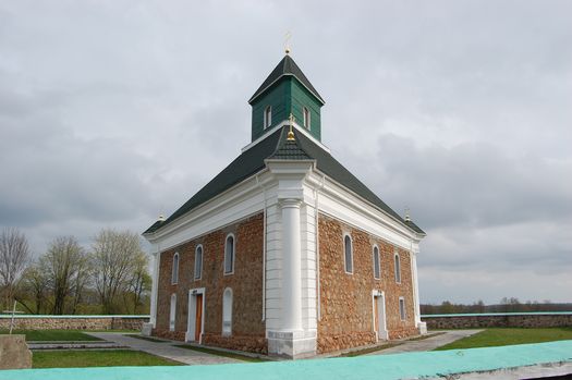 Большая Своротва. Свято-Троицкая церковь