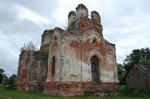 . Свято-Покровская церковь