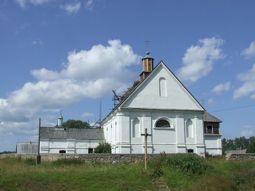 . Свято-Успенская церковь